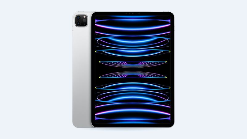 iPad Pro 11-inch (4th generation) in silver, back and front