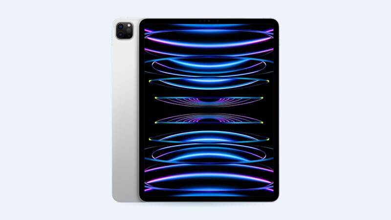 iPad Pro 12.9-inch (6th generation) in silver, back and front